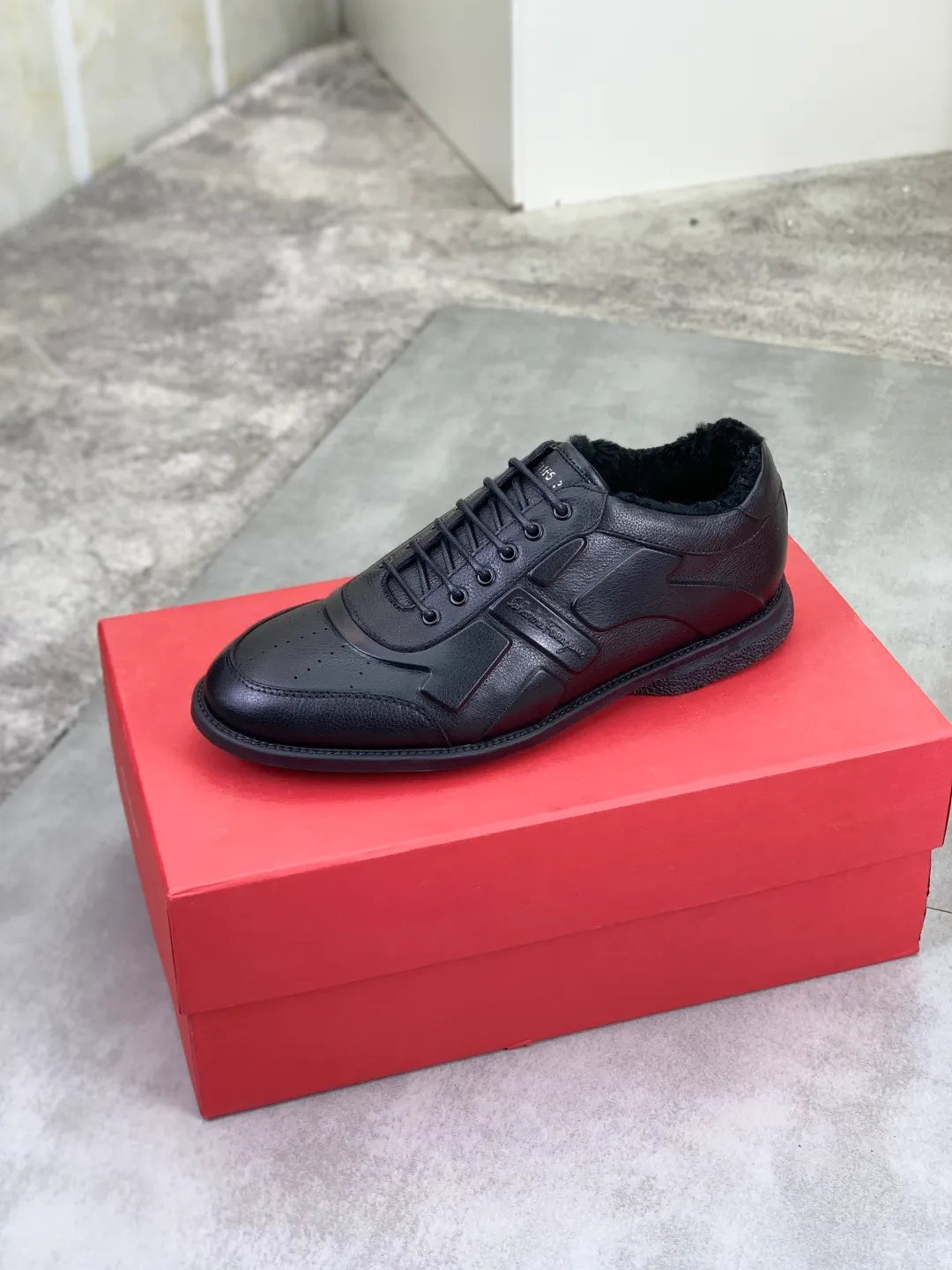 Men's Men's Shoes P560💰[New Style] Maoli 🆘[Salvatore Ferragamo] Ferragamo's latest casual business leather shoes for men! Listed simultaneously! The fabric is made of specially imported original calfskin, the lining is made of imported warm fleece, and the original combination outsole is absolutely luxurious and leads the fashion trend. Matching code: 39-44 (45 customized) 5️⃣ colors available